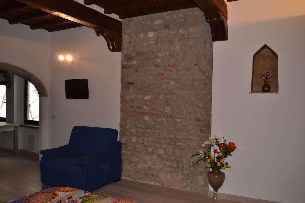 Visit Florentia Apartment Florenz Zimmer foto